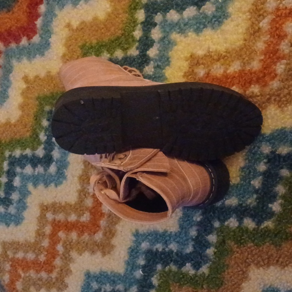 Pink boots worn twice like new